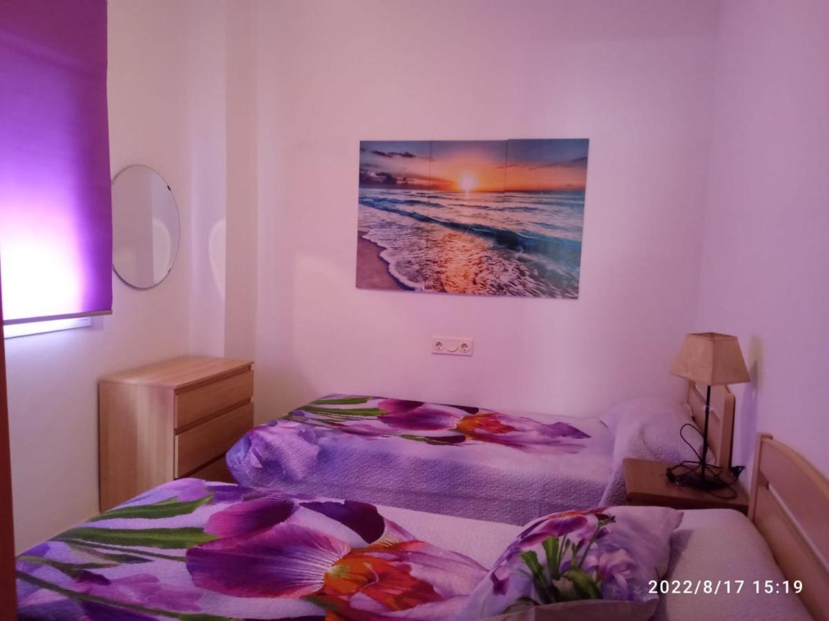 Alojamiento Roquetas De Mar Bagian luar foto